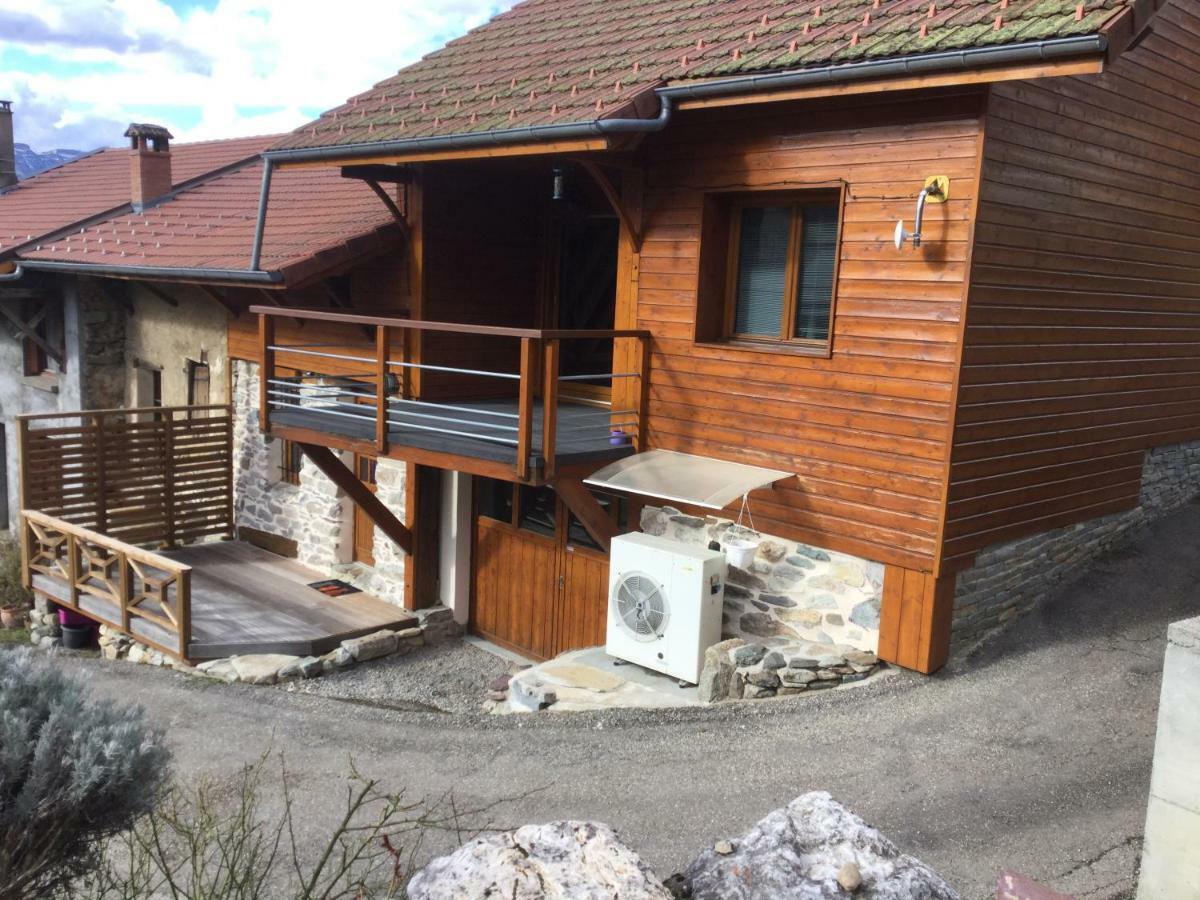 Maison Moyenne Montagne Hotel Saint-Pierre-d'Allevard ภายนอก รูปภาพ